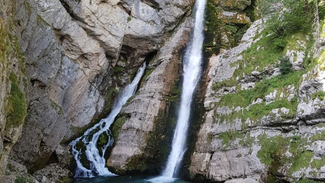War zwar wenig Wasser nach diesem Sommer, aber ein bischen was kommt immer noch runter
