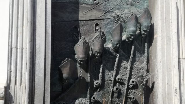 SIeht schon ein wenig gespenstisch aus