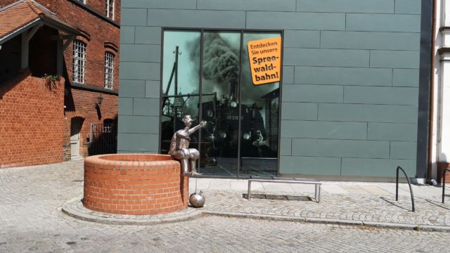 In der gesamten Stadt sind diese Figuren verteilt