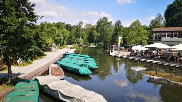 Der zentrale Hafen in Lübbenau. Hier starten die Kahnfahrten durch den Spreewald, nach Lehde, nach ....