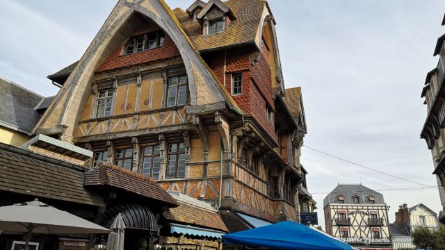 Also wenn man hier keinen Piratenfilm drehen kann, wo dann?