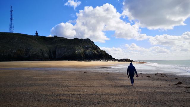 Wer entdeckt die Ruine?