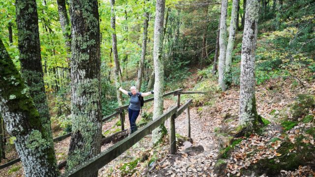 Und da geht es wieder runter zum Fluss