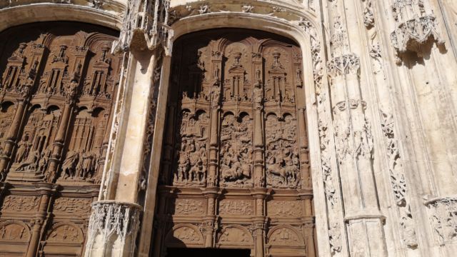 Das hölzerne Portal