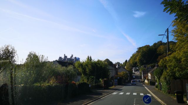 schon bei der Anfahrt ist die Burg kaum zu übersehen